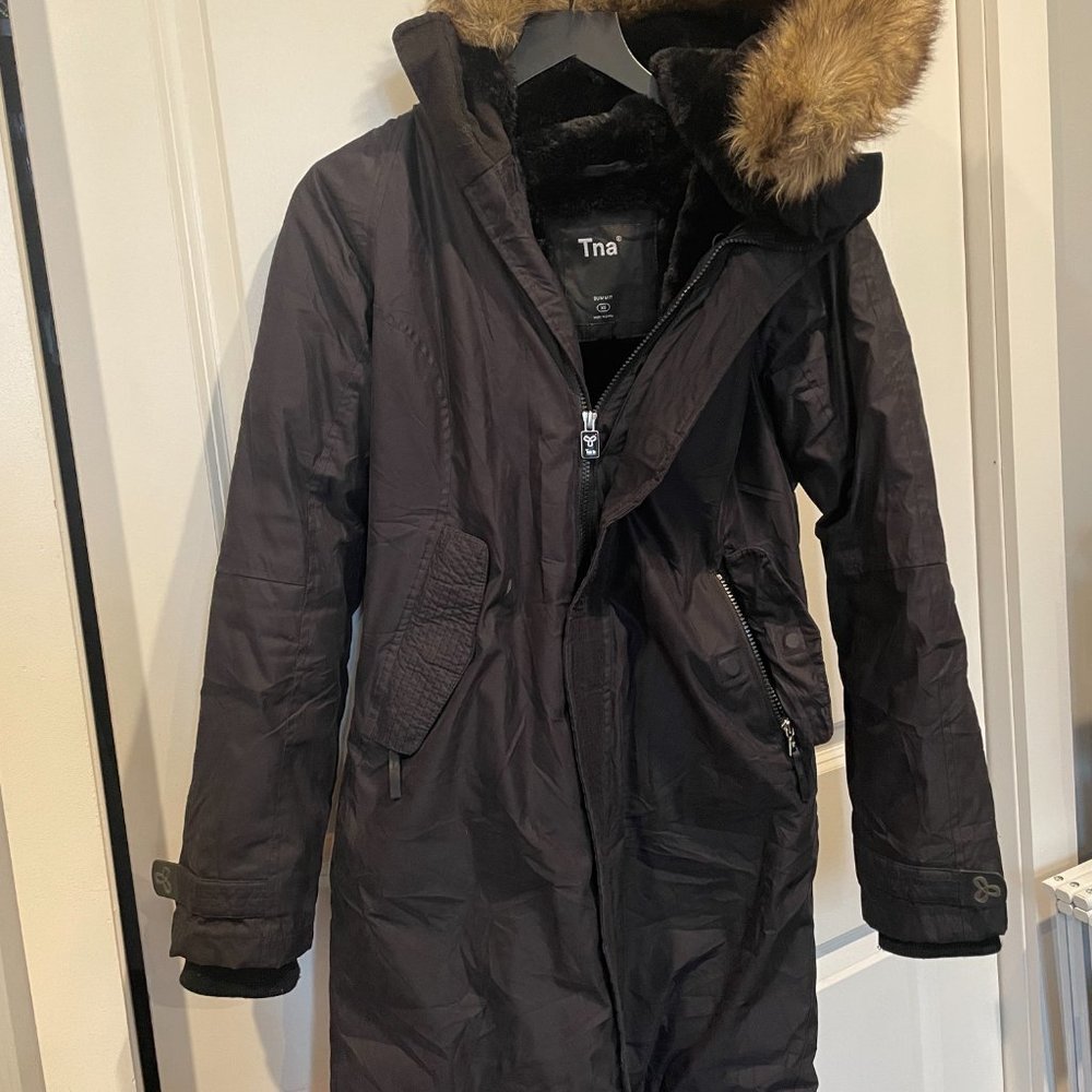 Aritzia TNA the Summit Parka - XS